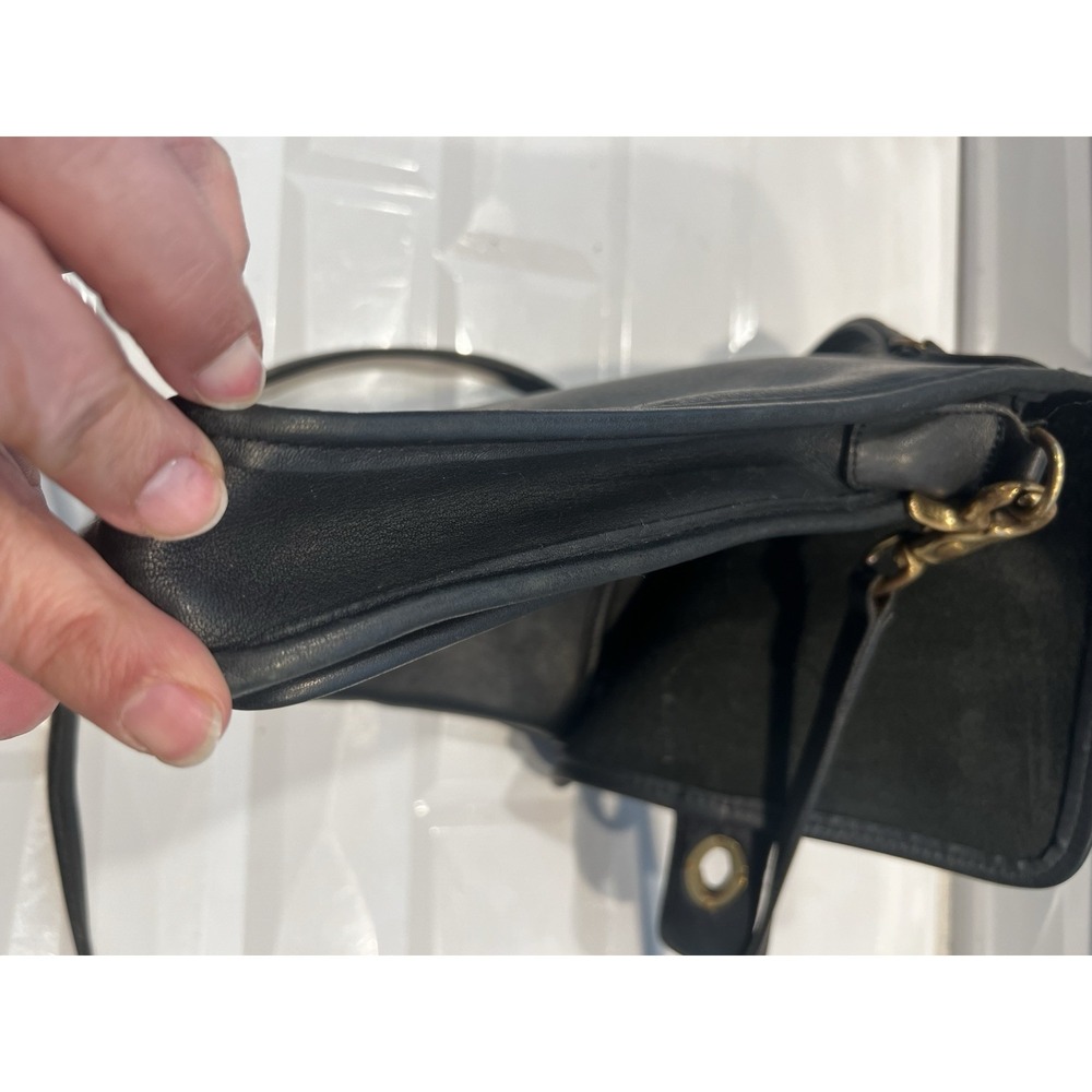 Classic Black Leather Crossbody Satchel - Picture 8 of 13